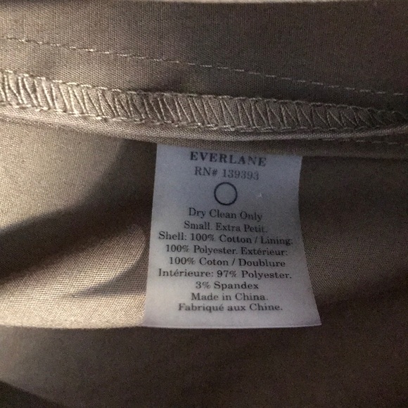 Everlane Swing Trench coat jacket in Sage green - Picture 7 of 8